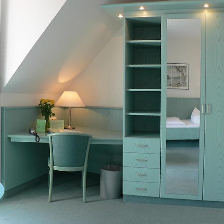 Hotel Till Eulenspiegel - Nichtrauchhotel - Garni Würzburg Buitenkant foto