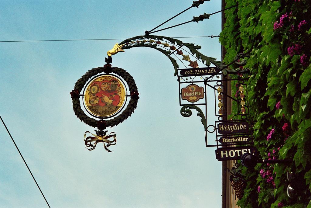 Hotel Till Eulenspiegel - Nichtrauchhotel - Garni Würzburg Buitenkant foto