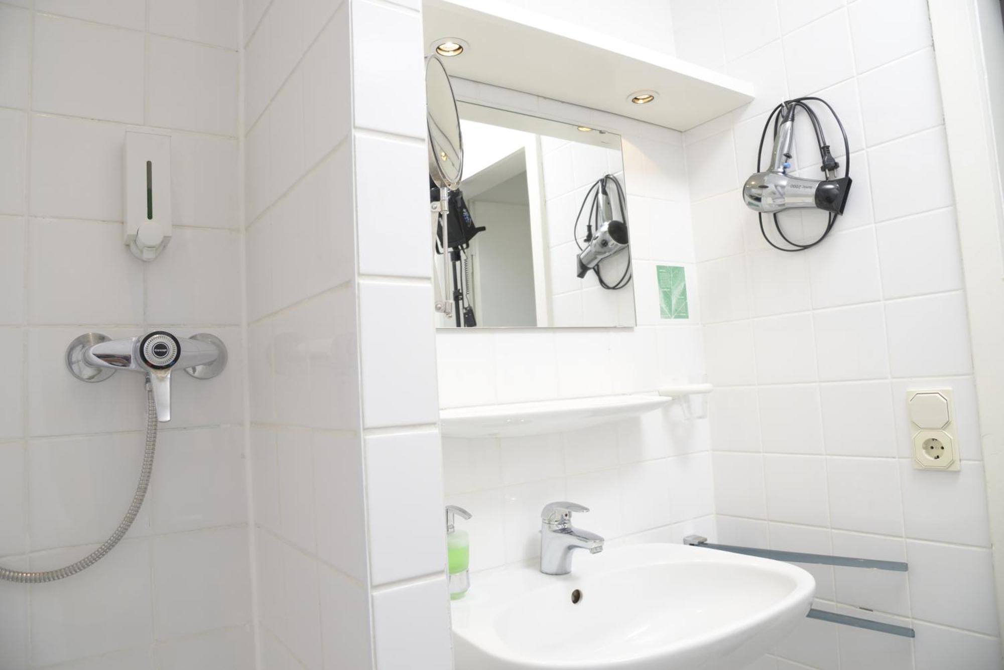 Hotel Till Eulenspiegel - Nichtrauchhotel - Garni Würzburg Buitenkant foto
